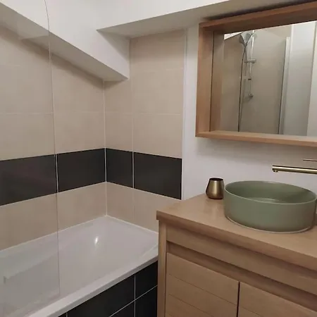 Appartement Ty Moutchic : Agreable Avec Piscine *
