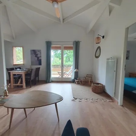 Appartement Ty Moutchic : Agreable Avec Piscine *